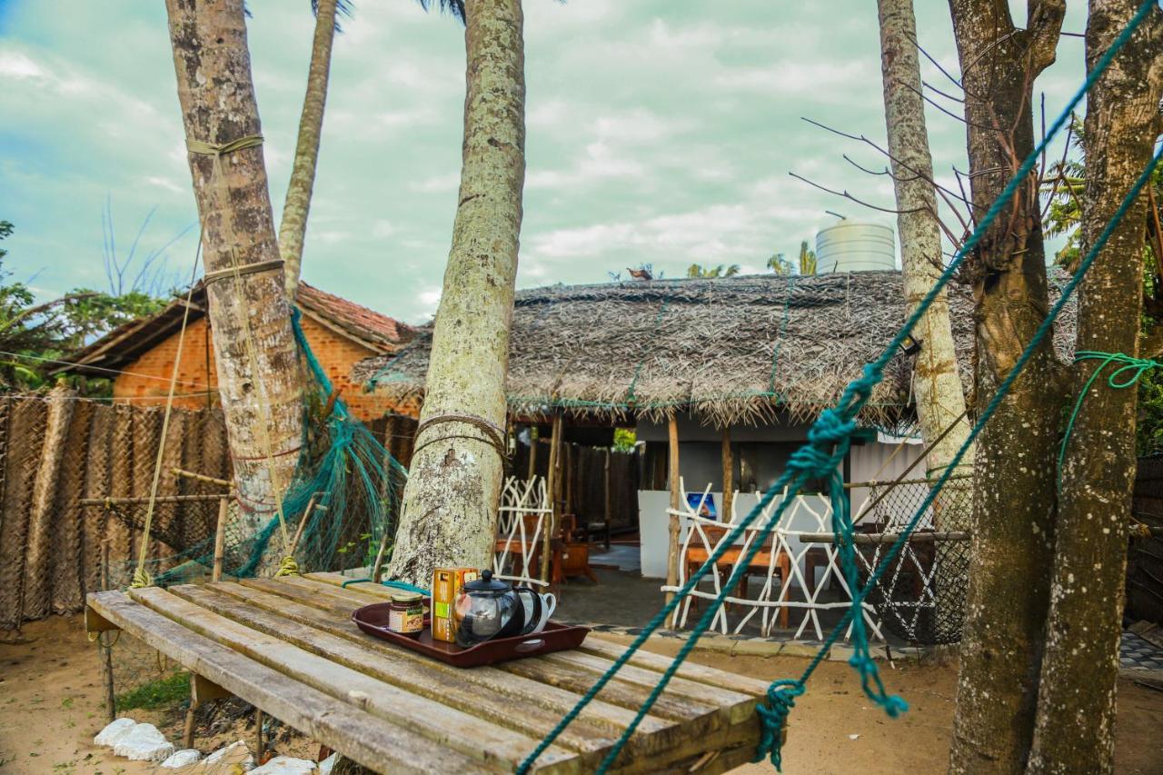 Sea Shine Beach Resort มิริสซา ภายนอก รูปภาพ