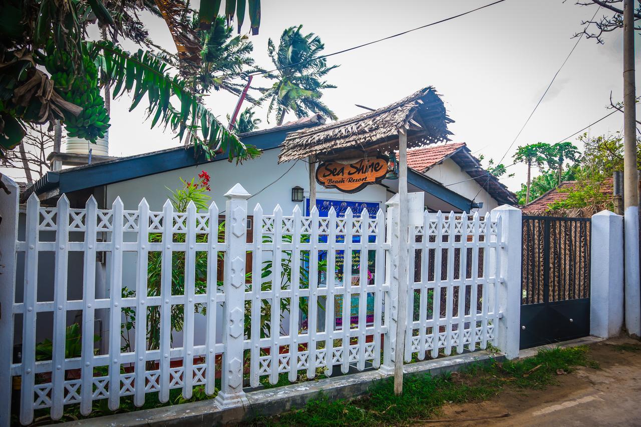 Sea Shine Beach Resort มิริสซา ภายนอก รูปภาพ